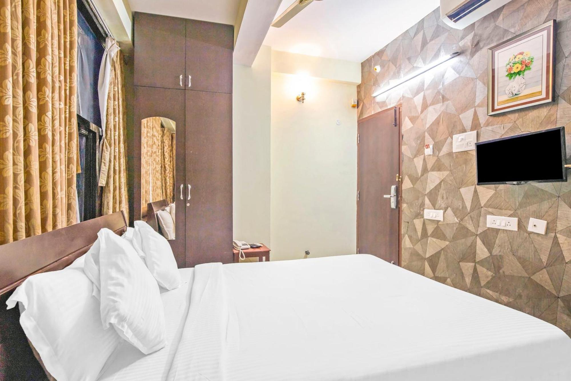 Super Hotel O Kelambakkam Kelambākkam Exterior foto